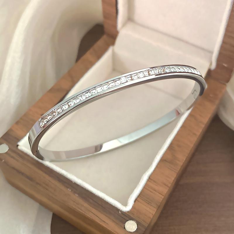 K Rose Buckle Bracelet Korean Style New Bracelet High-end Hand Jewelry