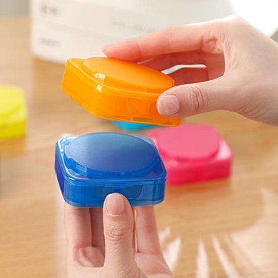 Pill Box Weekly Organizer with Independent Sealing Buckles Design Pill Container Large Capacity Transparent Case for Travel And Home