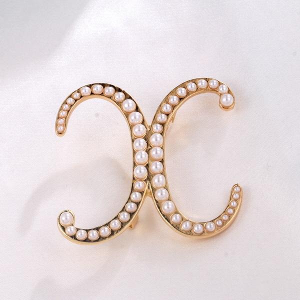 Arrival Simulierte Perlenbuchstaben Initialen Brosche Pins in Goldfarbe plattiert