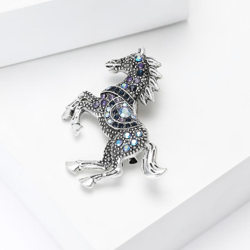 Unisex 4-color Elegant Enamel Animal Year Of The Horse Brooch Pins Luxury Strong Horse Brooches For Women Gifts