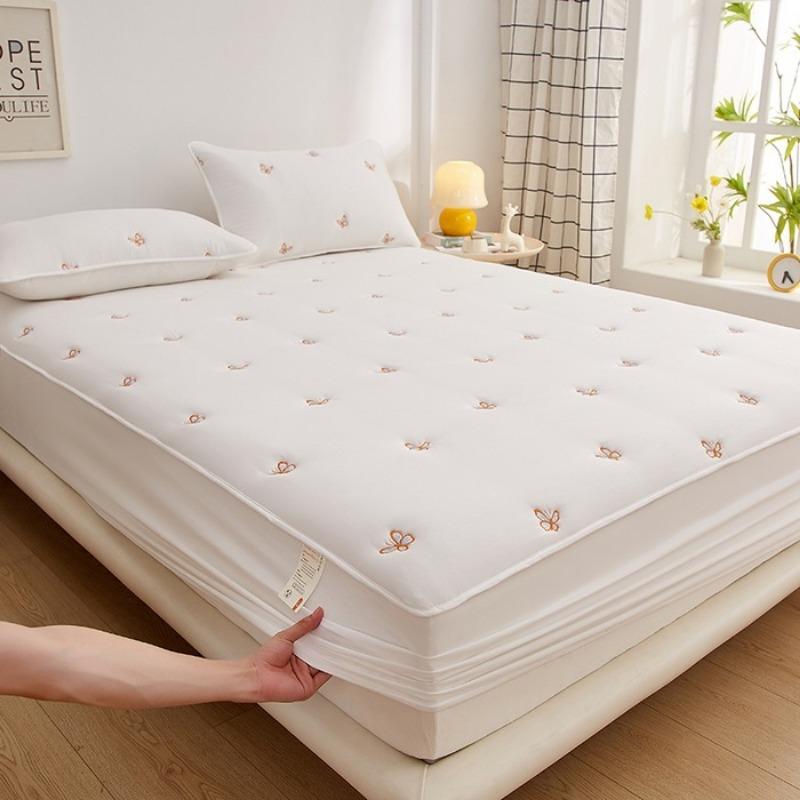 

Новый класс А стиранный хлопок вышивка стеганый матрас вышивальная машина машинная стирка покрывало домашний наматрасник трехпредметный набор оптом 150 * 200cm + a pair of pillowcases