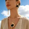 Collana Pendente Linea Geometrica Minimalista con Design Svuotato