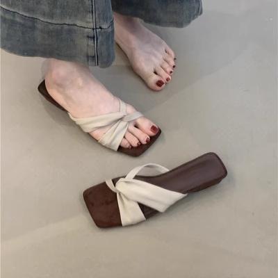 Design Sense Niche Sandals Summer 2025 New French Retro Red Open-toed High-heeled Cool Slippers Women's Shoes