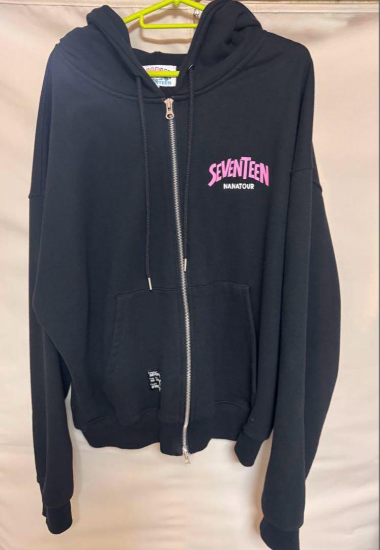

[Б/У] Толстовка SEVENTEEN NANATOUR