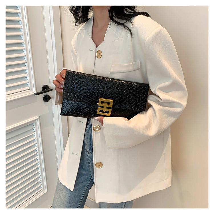 Women's Spring 2024 Slim Crocodile Pattern Clutch: Patent Leather Envelope Bag and Wallet