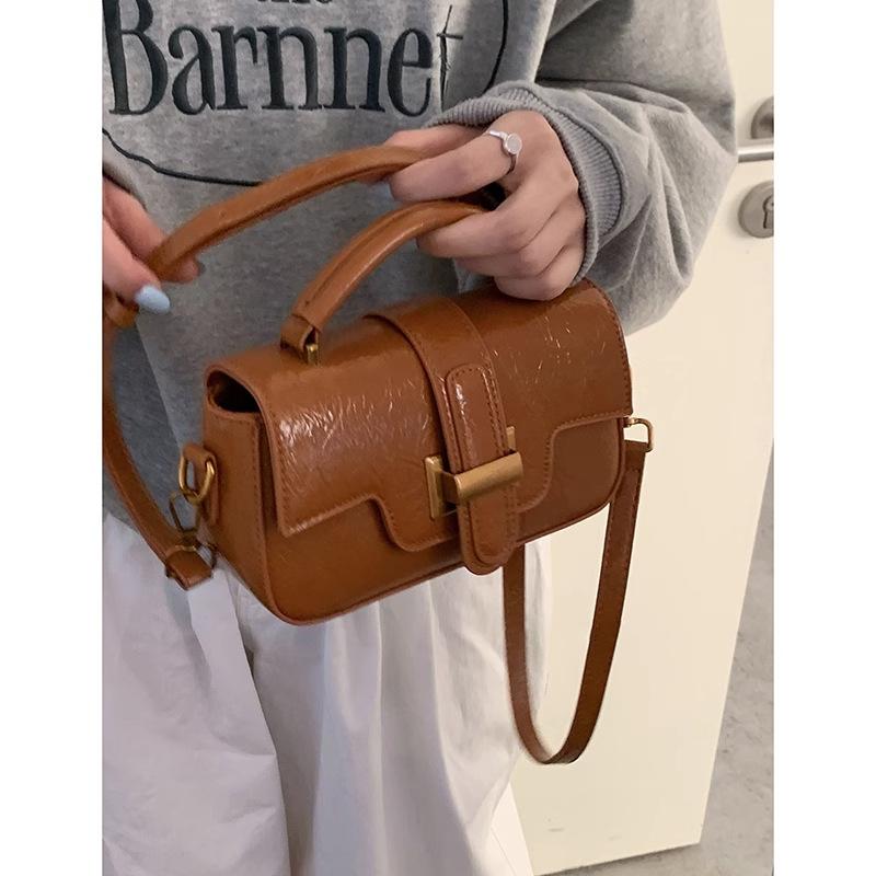 Super fire ins bag women's new fashion Korean retro portable small square bag single shoulder small messenger bag