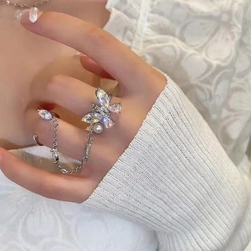 Shiny Butterfly Splicing Pearls Necklace For Women Sweet Simple Tassels Clavicle Chain Choker Trending Pendant Jewelry ring