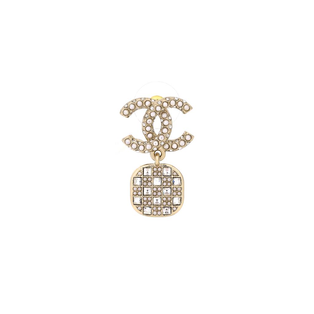Chanel Pearl Logo Crystal Pendant Earrings Women Earrings AB6560-B06135-ND169