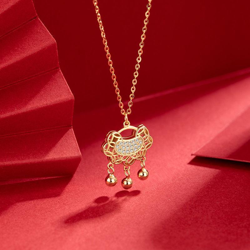 Four Leaf Clover Pendant Necklace For Women Fashionable Zircon Crystal Adjustable Chain Delicate And Versatile Jewelry