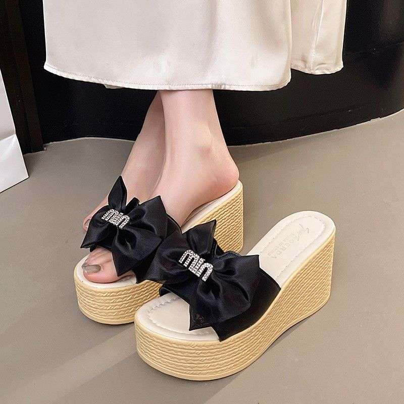 2025 Thick-bottomed Bow Heightening Slippers Women's Summer One-word High Heels New Outer Wear Muffin Fairy Sandals Large Size