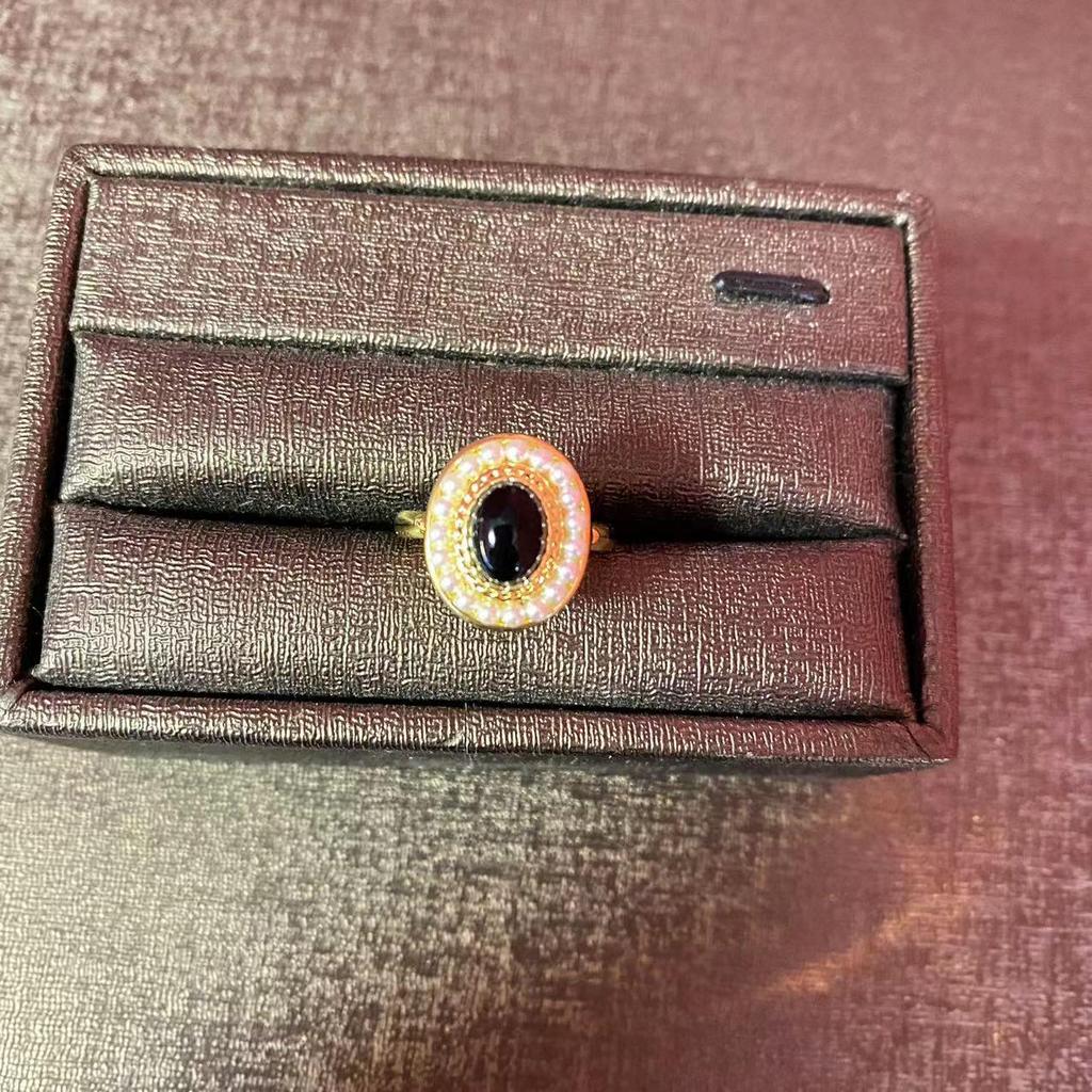 Vintage Gold Stud Earrings & Pearl Necklace Set - European and American Retro Fashion Jewelry