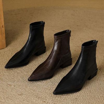 Design pointu mode fines bottes année décontractées chaussures simples trajet niche talon épais bottines courtes