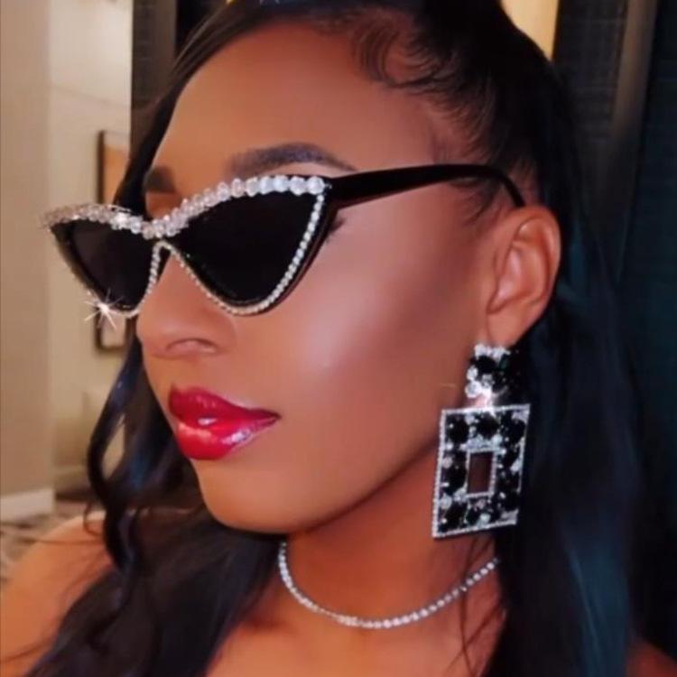 Diamond triangular cat's eye sunglasses New trendy fashion sunglasses Versatile personality exaggerated tide