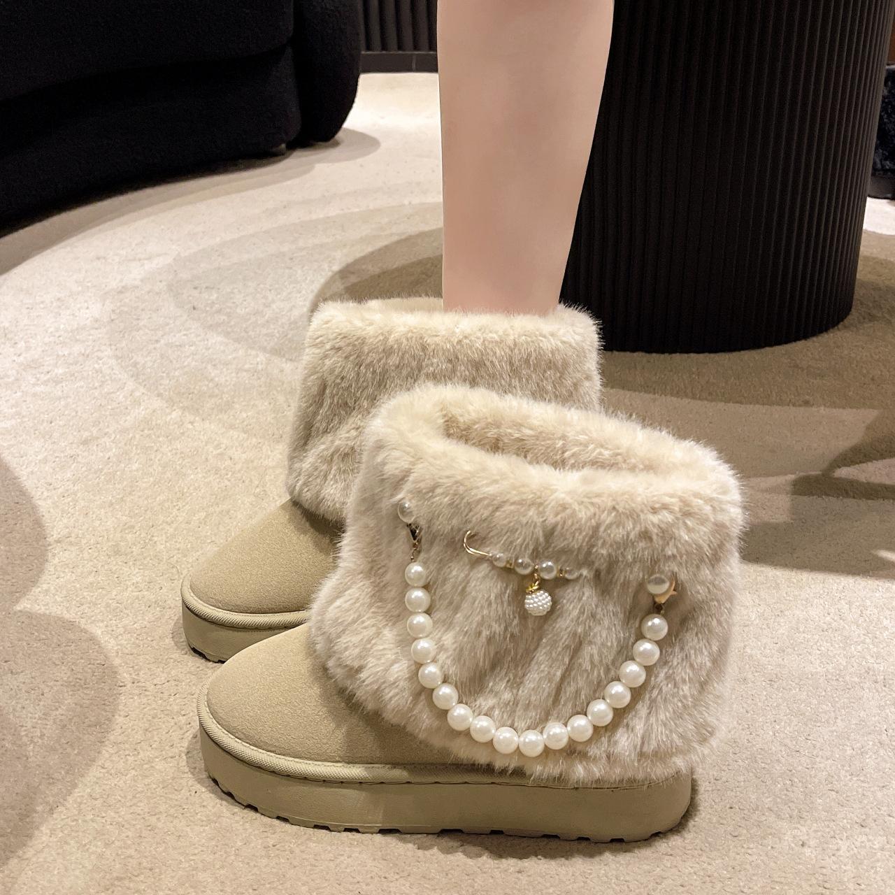 

Foreign trade large size women s cotton shoes snow boots 2025 winter wear round head deep mouth one word beaded piled thickened cotton shoes 44 серый