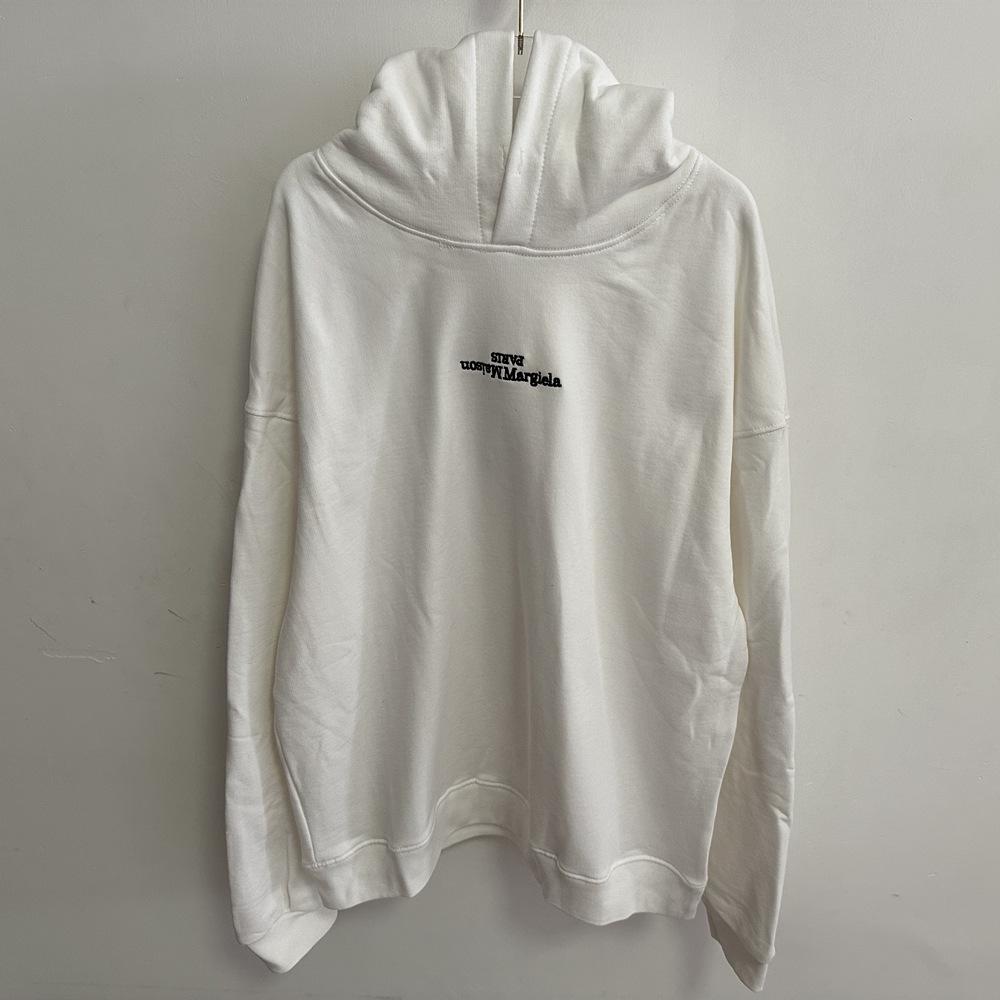 Unisex Margiela Hoodie: Lockere Passform, Umgekehrtes MM6-Logo, Reine Baumwolle, Rundhalsausschnitt, Trendiger Stil