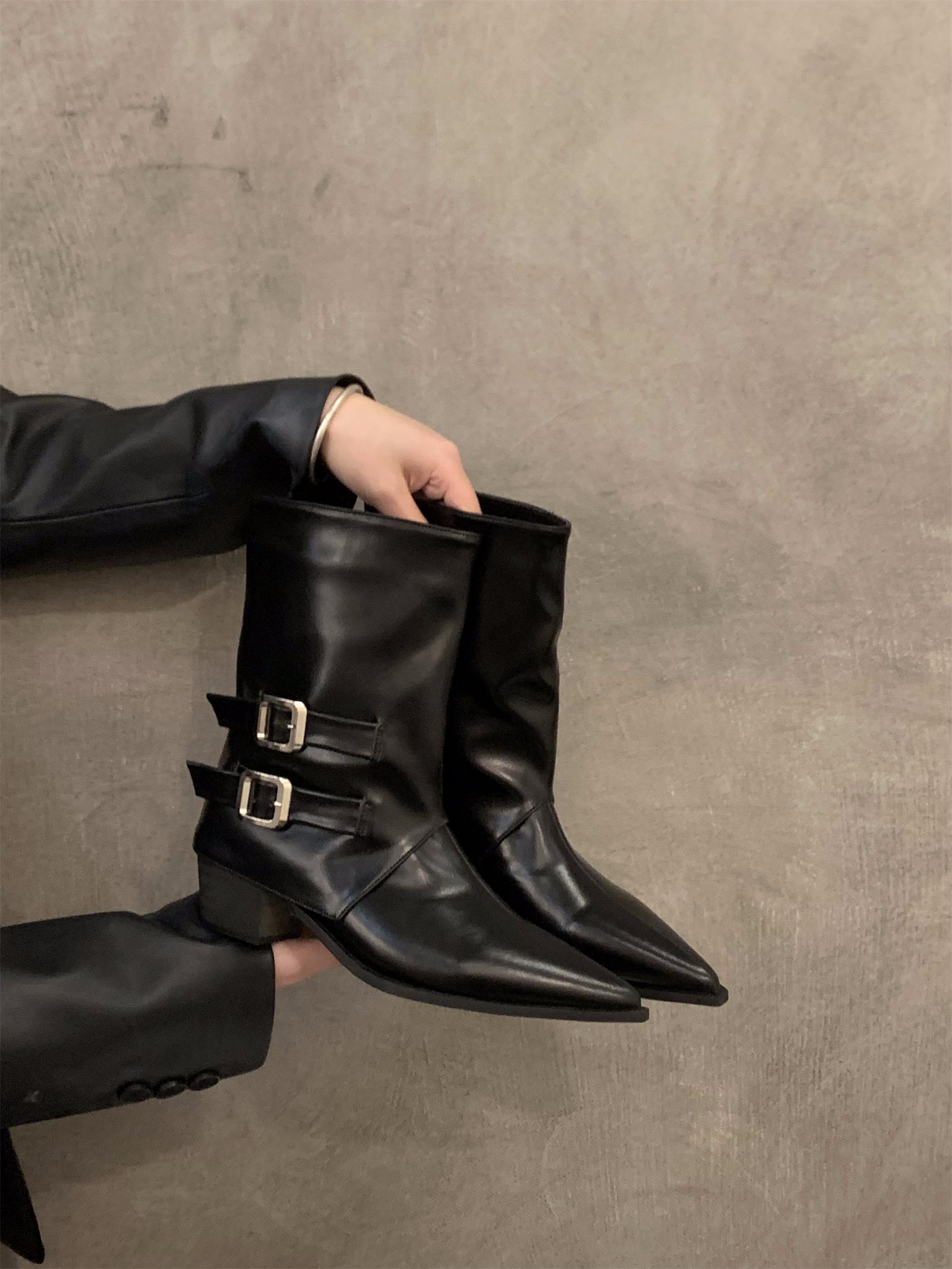 

Pointed high-heeled brown small short boots women s shoes 2025 new spring and autumn single boots retro belt buckle medium tube pants tube boots 40 чорний