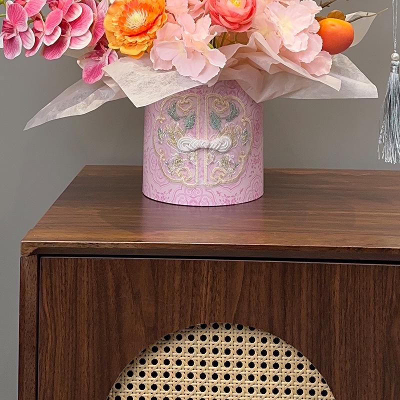 

Chinese Embroidery Flower Fortune Bouquet Wedding Ornament