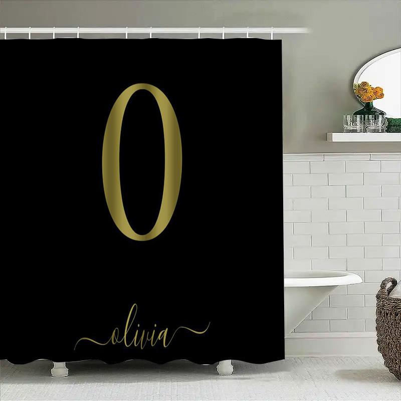 Schwarzer Badezimmer-Duschvorhang Mit Name Und Großer Zahl Für Moderne Wohnkultur Luxuriöser Individueller Druck Wasserdicht Fa
