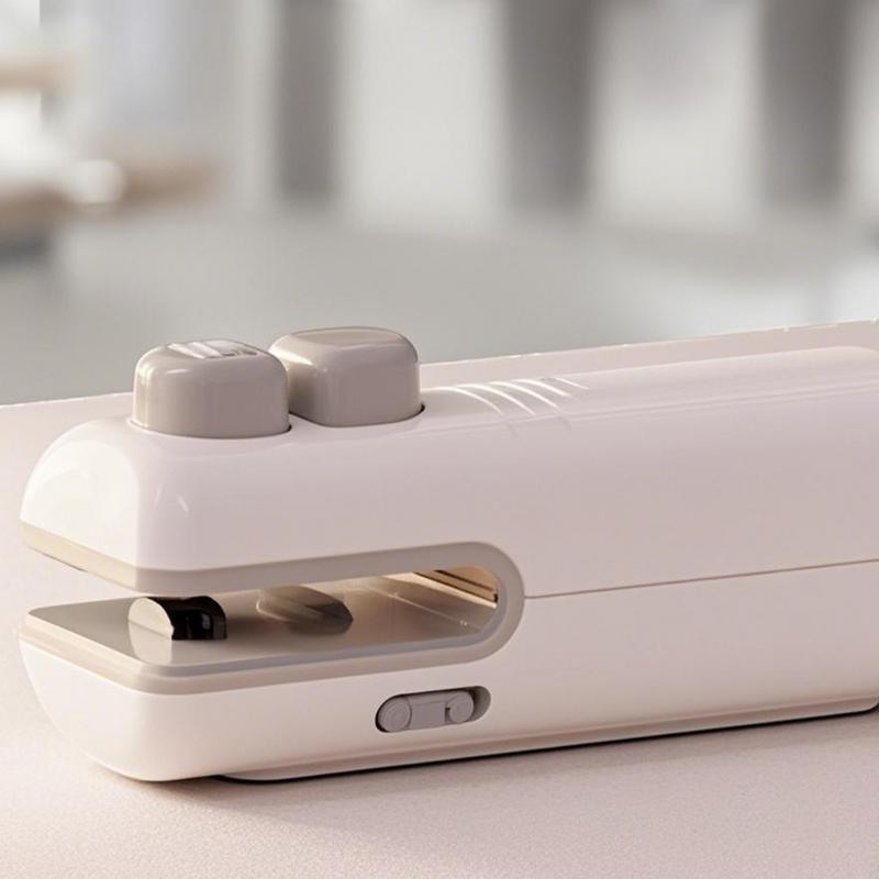 Heat Sealer For Snacks USB Rechargable Heat Sealer Plastic Package Food Sealer Package Sealing Machine Food Packaging Equipment