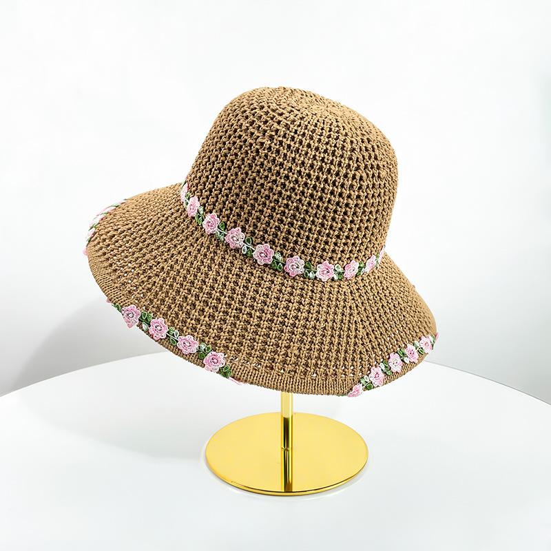 Women's Summer Floral Straw Hat Country Style Beach Vacation Hat Wide Brim Face Slimming Sun Protection Hat for Outdoor Beach Trips Lightweight