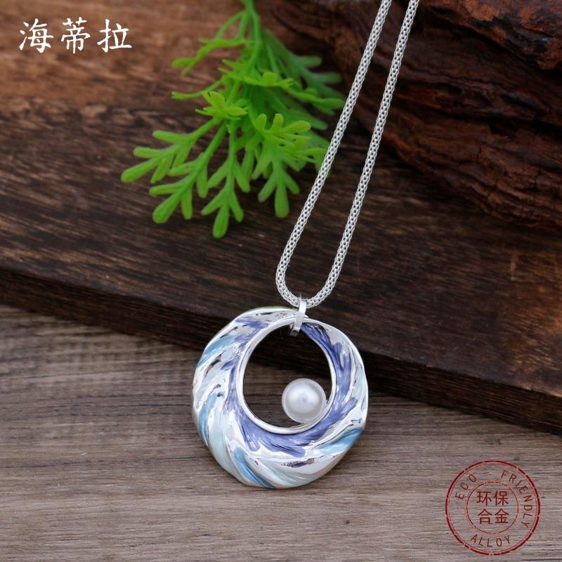 New Enamel Color Hollow Ring Pendant, Women's Creative Simplicity and High Sense Irregular Ring Necklace