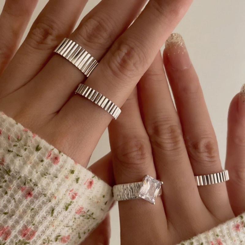 Stylish Geometric Open Adjustable Ring For Men And Women With Elegant Silver Finish