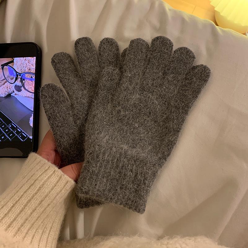 Korean Winter Touchscreen Knitted Gloves - Stylish Windproof Warmth for Women and Students