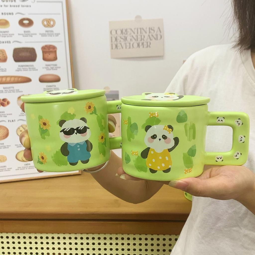 Panda Krus Familie på Tre Vannkopp med Lokk Søt Keramisk Kopp for Kvinner med Høyt Pen Husholdnings Kaffe Frokostkopp