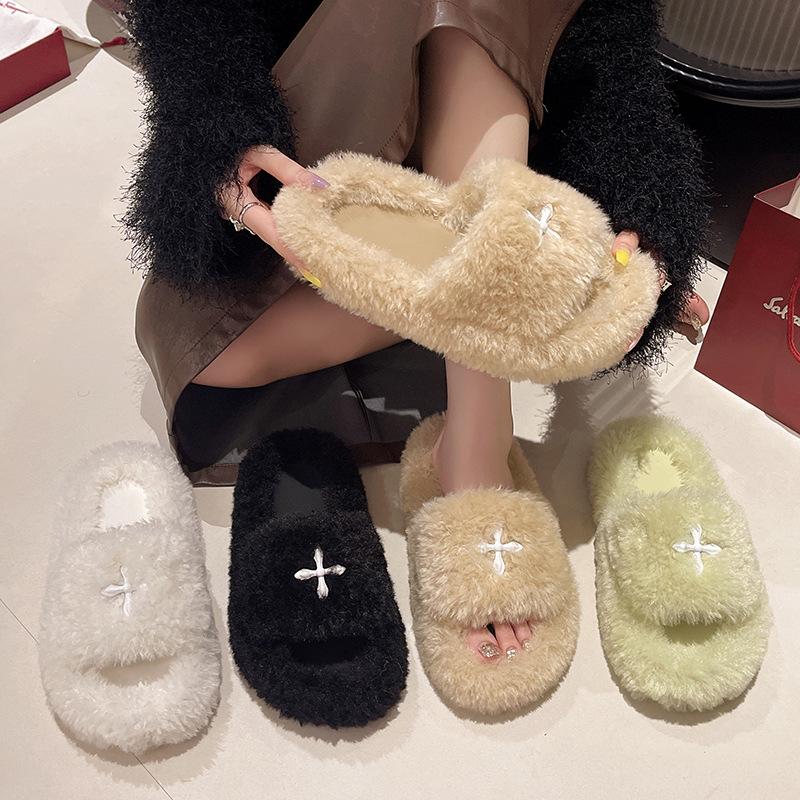 Internet celebrity Mao Mao slippers women wear autumn and winter 2025 new home super fire ins tide non-slip thick bottom cotton mop