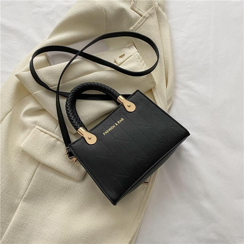 Vintage Style Women s Handbag Trendy Spring Fashion Shoulder Bag Unique Crossbody Box Bag чёрный