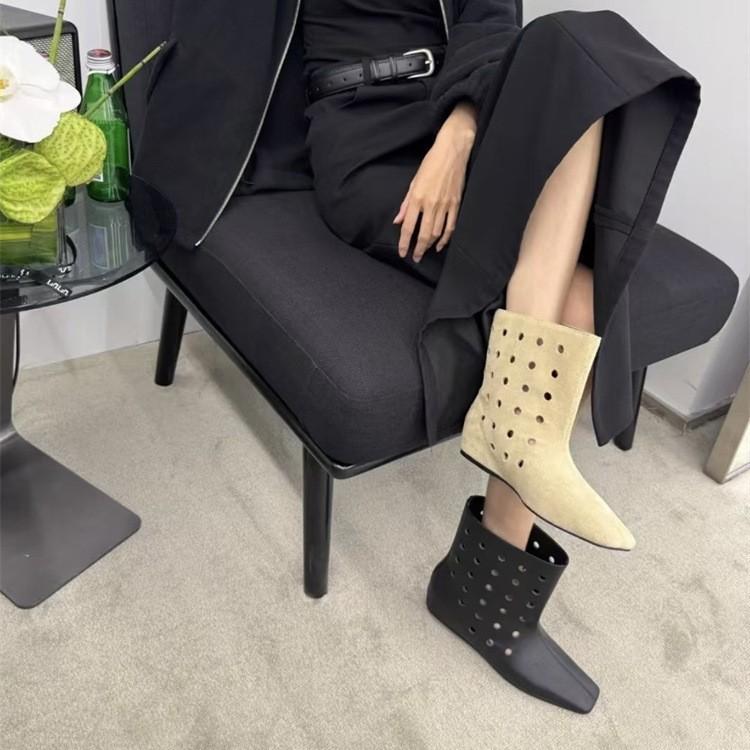 

Cowhide version~ Hollow breathable Martin boots for women s 2025 autumn and winter new fashionable versatile Maillard retro hole shoes 40 чёрный