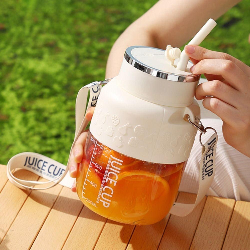 800 ML Portable Juicing Bucket with Straw and Strap Fruit Blender Cup Electric Juice Maker Outdoor