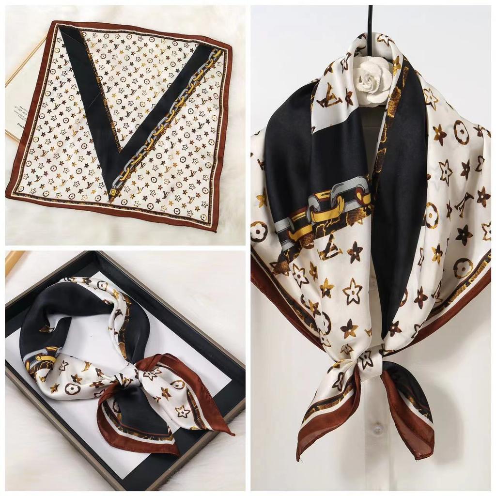 Eleganti Foulard di Seta da Donna Con Centinaia di Camicie, Assistenti di Volo, Decorazione Professionale, Protezione del Collo, Foulard, 70 Foulard Quadrati Piccoli.