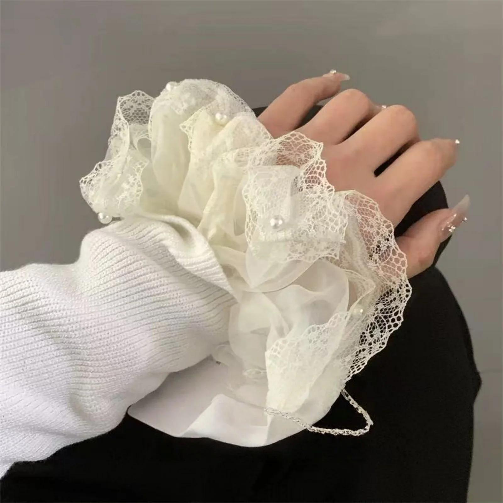

1PC Korean- tyle Dongdaemun-Inspired Lace and Pearl White Sheer Chunky Hair Scrunchie, Sweet and Gentle Hair Accessory for Women