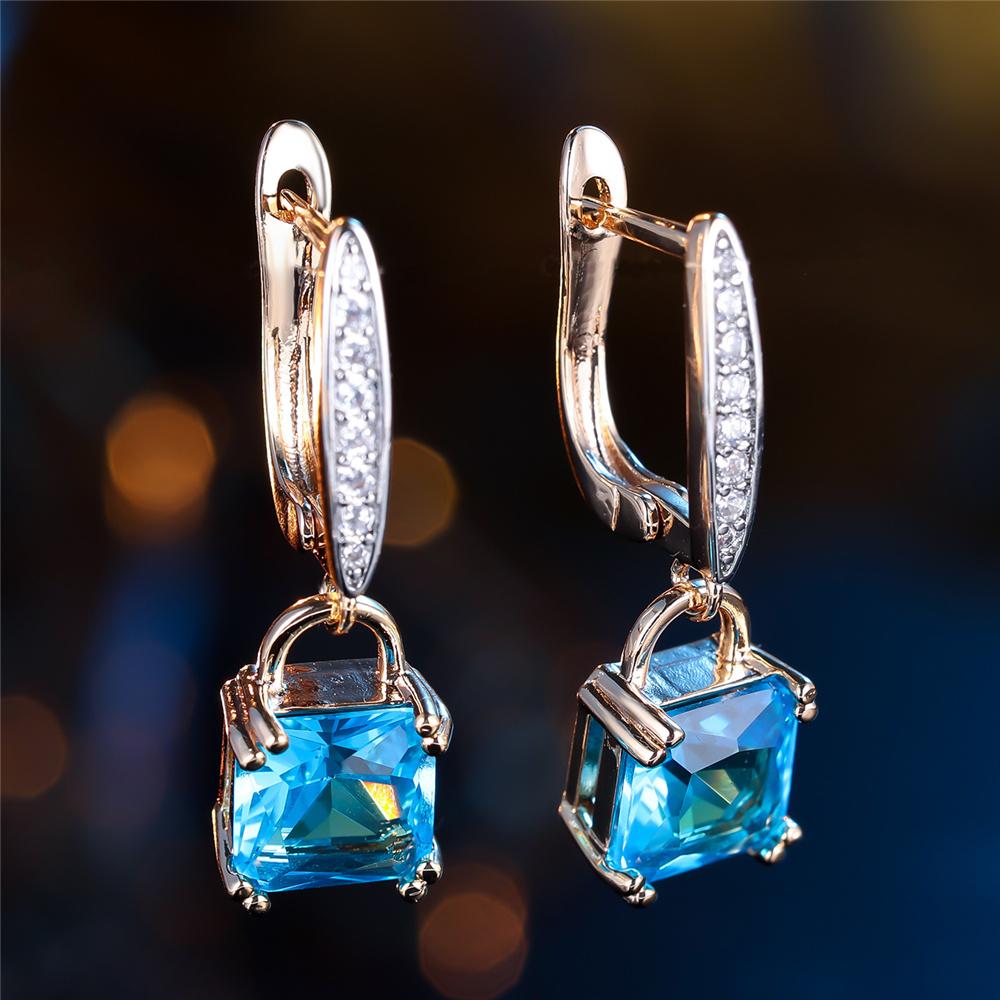 

Шарм Жіночі Водяно-блакитний Кристал Цирконій Камінь Круглі сережки Золотий колір Прості Весільні прикраси Для жінок