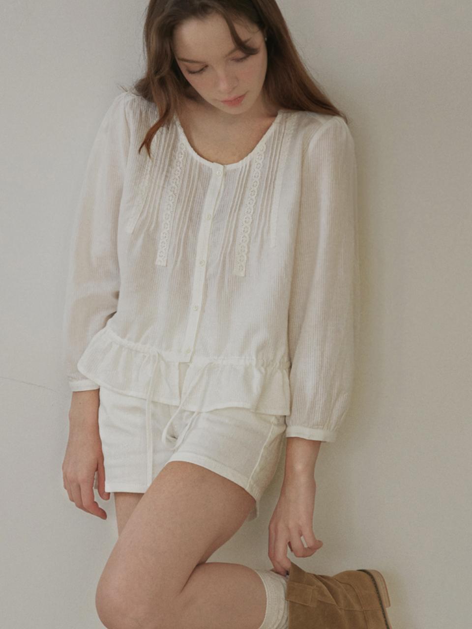Les Ateliers Sono Pintuck Crop Lace Cotton Blouse (Ivory)