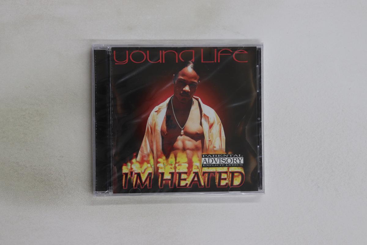 CD YOUNG LIFE  Im Heated 711012 NOIZEMAKA PROD 2000 US Rap  HipHopRB Used