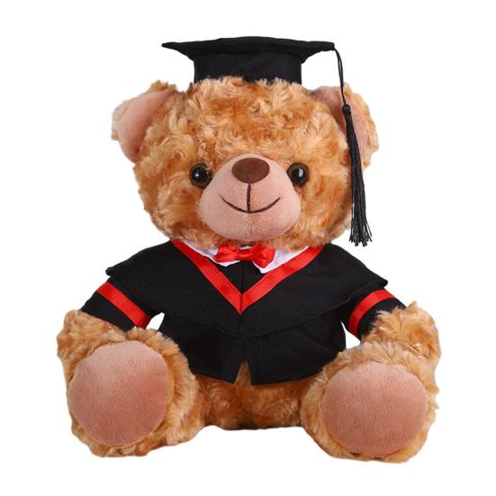 Plyšový medvídek absolvent 2025 s talárem, čepicí a střapcem, roztomilý hnědý absolvent