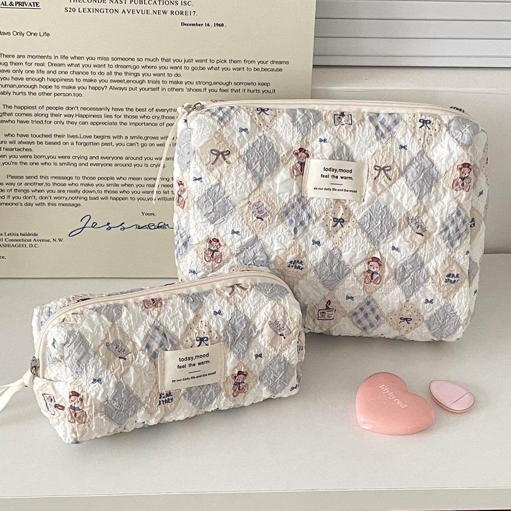 Cartoon Bear Women's Cosmetic Bags Travel Portable Female Makeup Case Clutch Purse Large Capacity Quilted Toiletries Storage Bag