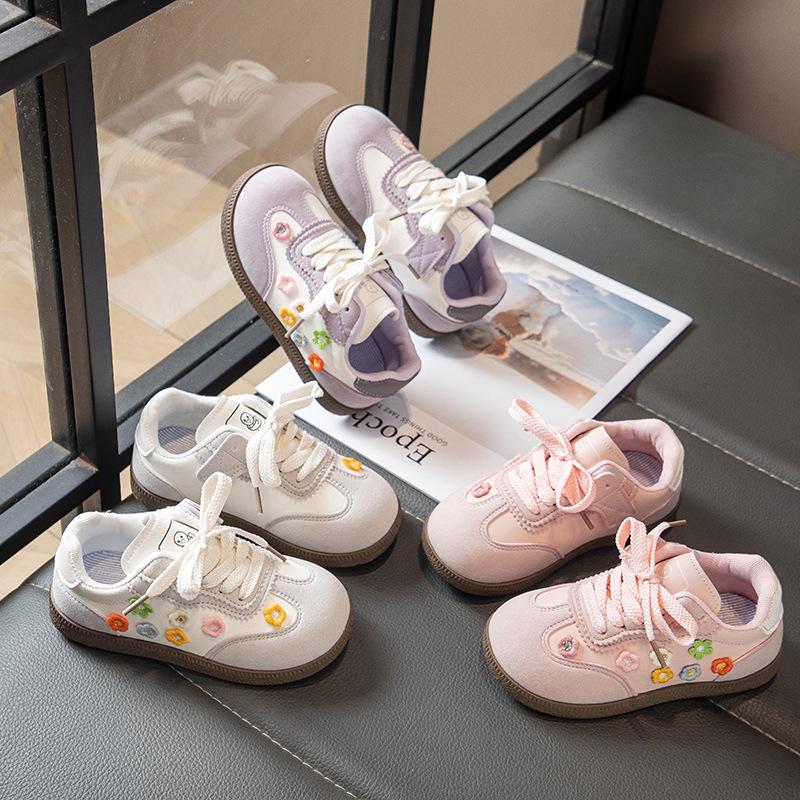 2026 Fashion Casual Sports Shoes for Girls - Soft Sole Spring/Autumn Sneakers