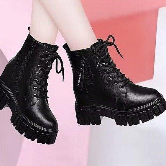 Women's Boots 2025 Autumn/Winter New Thick soled Boots with Increased Height and Velvet British Style Short Boots