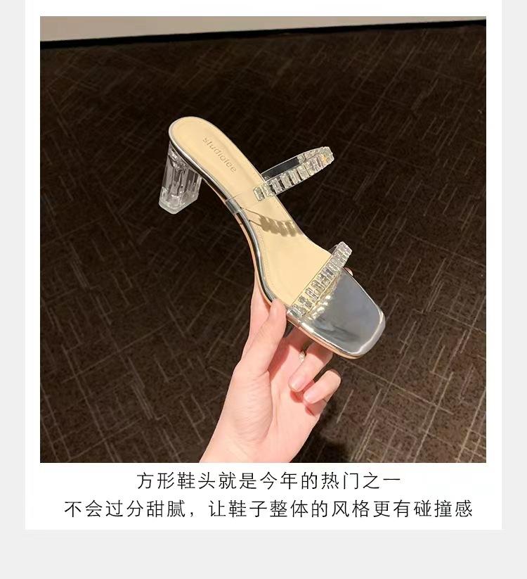

Grape mother, the same 2025 summer new Korean version of fairy square head one-character diamond with transparent thick heel cool slippers woman 40 серебряный