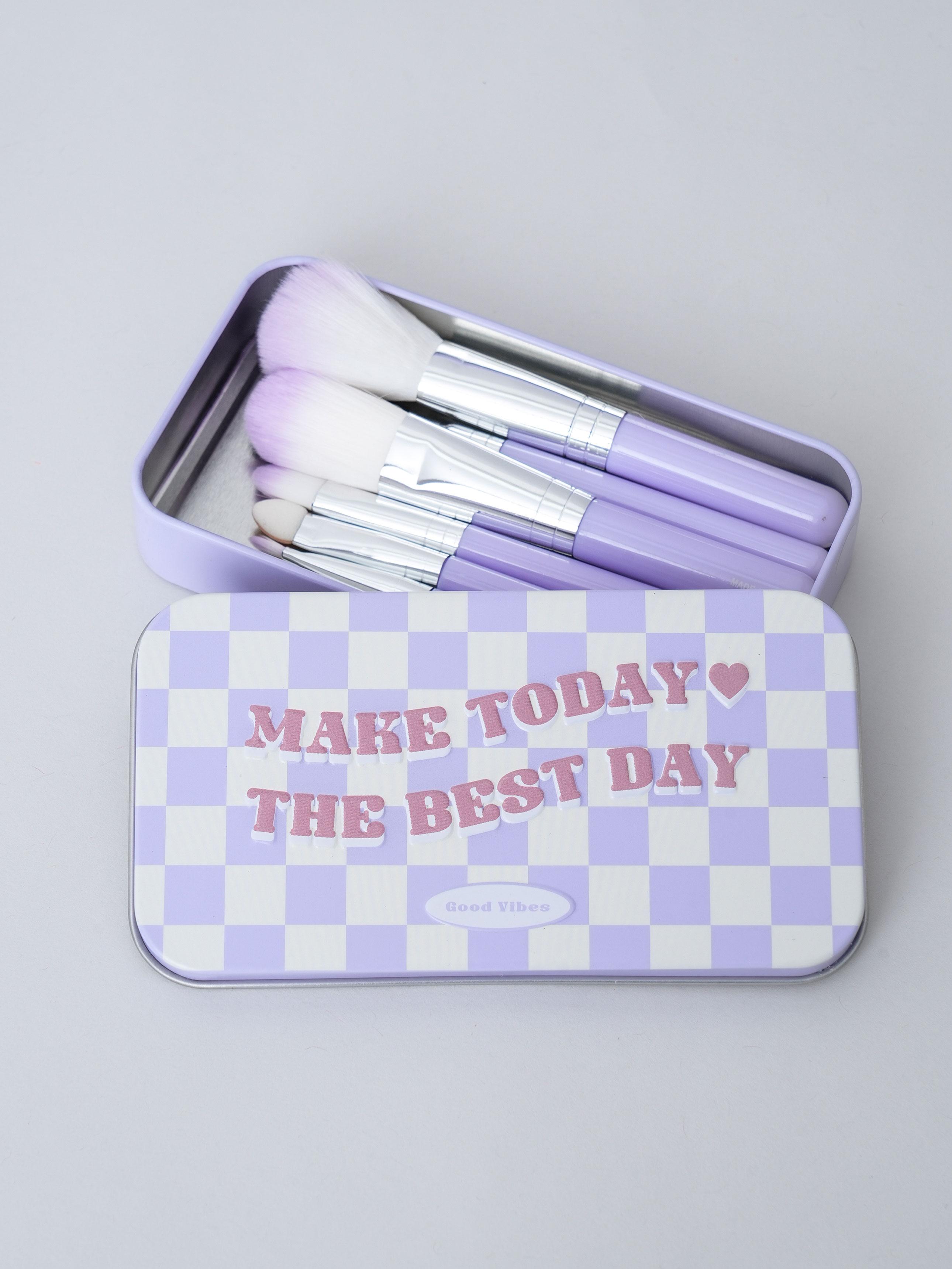 

Portable Mini Makeup Brush Set (7 Pcs) with Tin Case 1ea