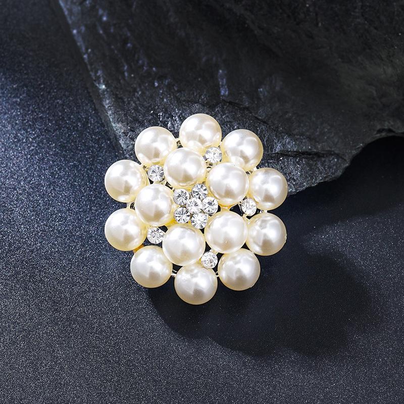 High-End Pearl Floral Suit Brooch For Women Versatile Clothing Accessory Pin