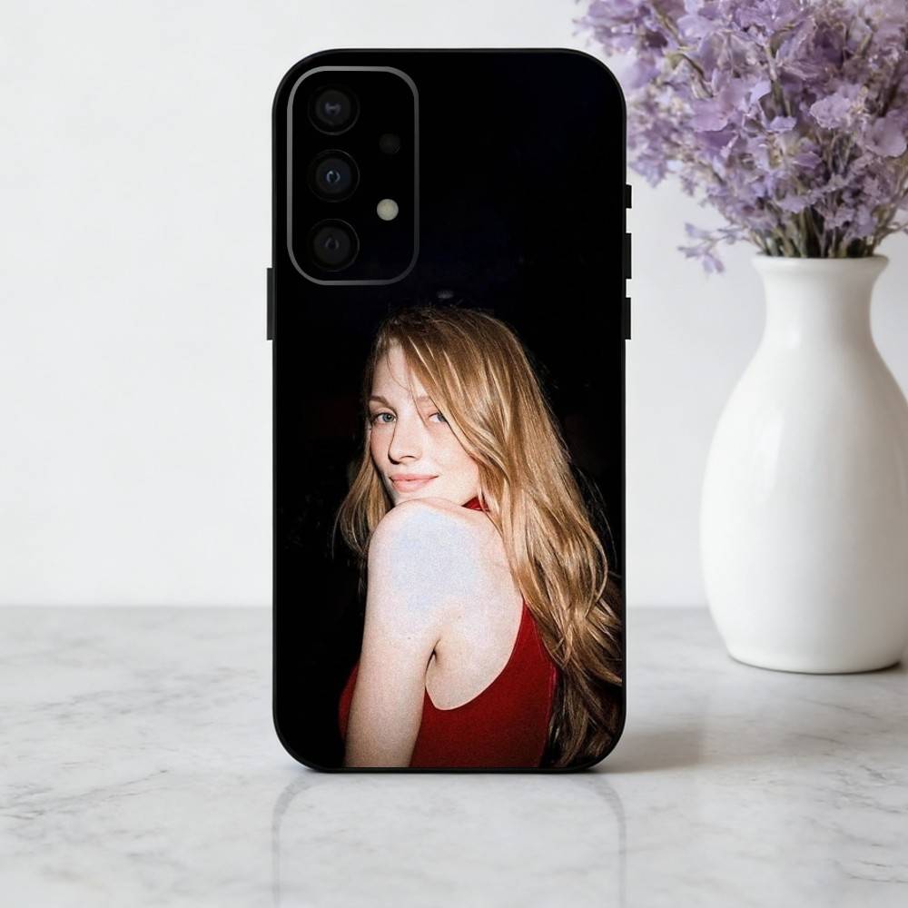 H-Hunter S-Schafer Actress phone Case For Samsung Galaxy A73,A72,A71,A70,A53,A52,A51,Others Soft Black Shell