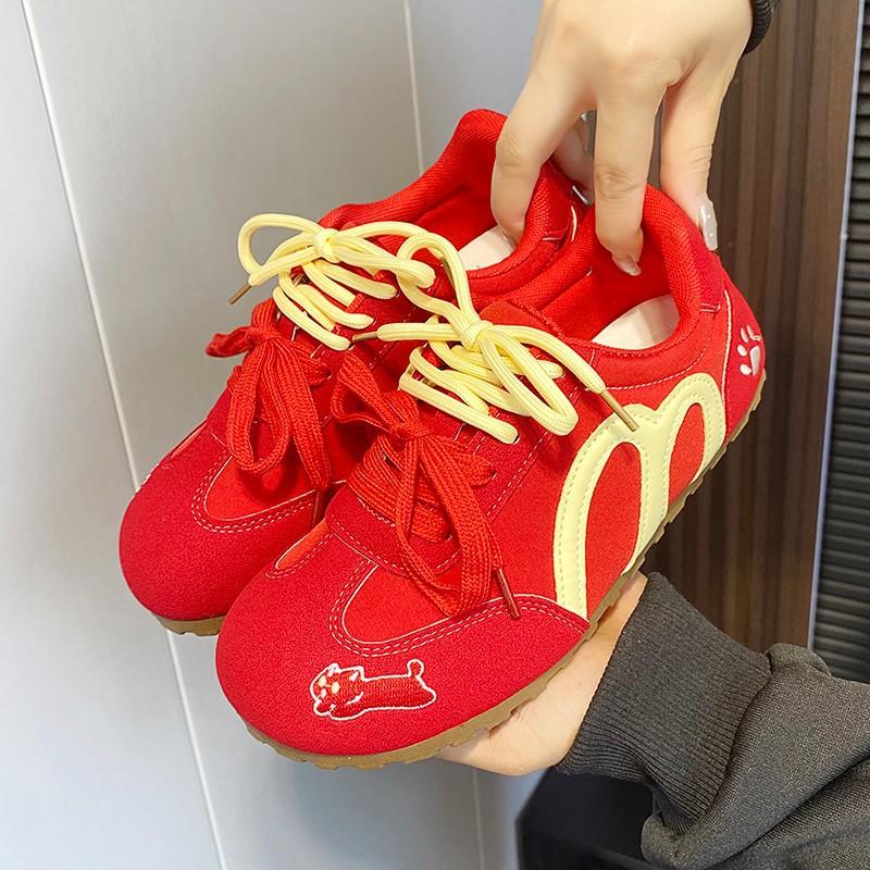 Trendy American red retro flat-bottomed inner height-increasing German training shoes women's 2025 new summer versatile soft-soled casual shoes