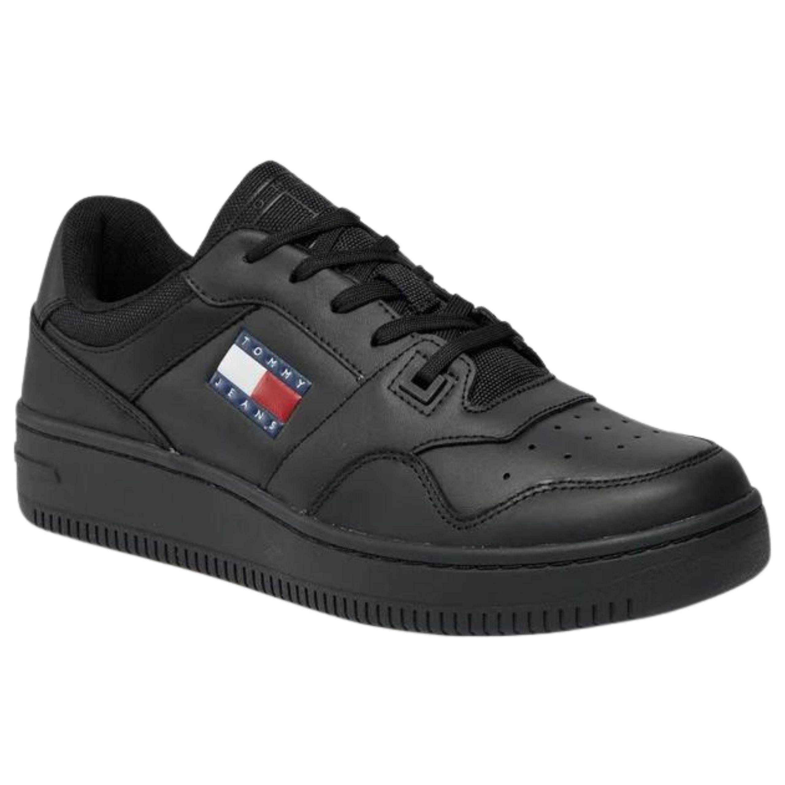 

Tommy Hilfiger Retro Basket Ess men s sports shoes black 44