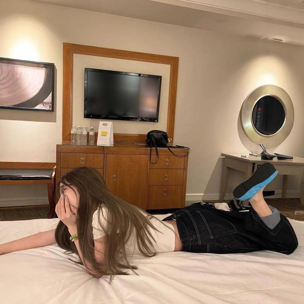 Damskie Prane Retro Dżinsy z Wysokim Stanem i Szerokimi Nogawkami – Amerykański Styl High Street, Luźny Krój, Spodnie Długie do Podłogi