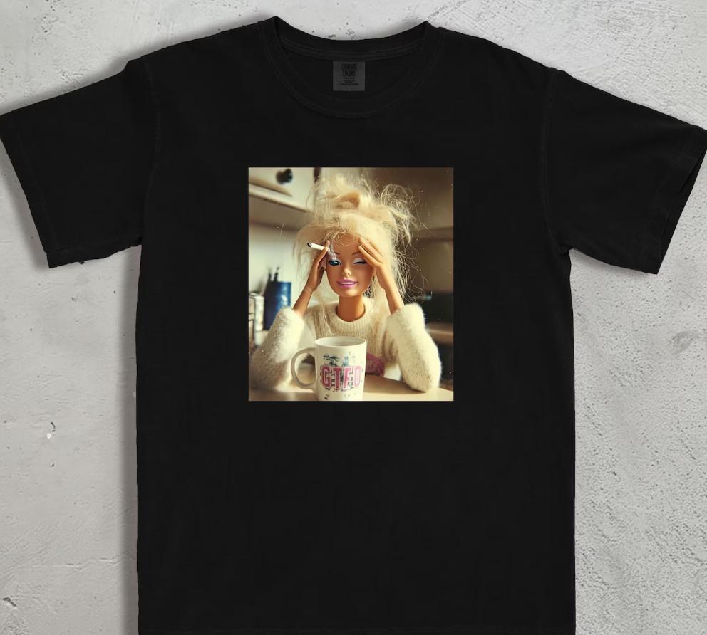 

Vintage 90s Distressed Doll Meme Shirt Unisex T-Shirt S
