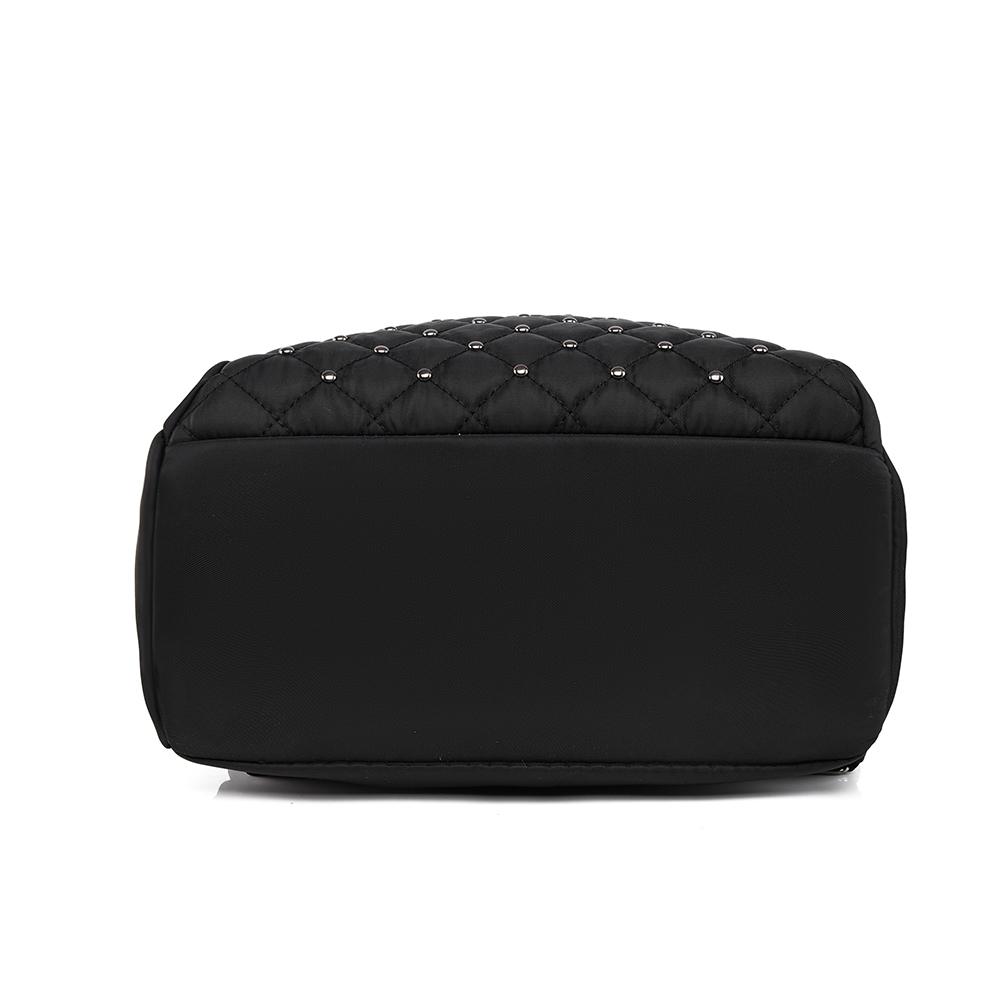 Women's Large Capacity Backpack Rhomboid Rivet Backpack